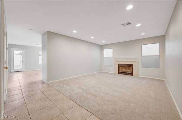 9424 Tall Wood Lane, Las Vegas, NV 89129