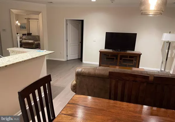 401 CARSON TER #401, Huntingdon Valley, PA 19006