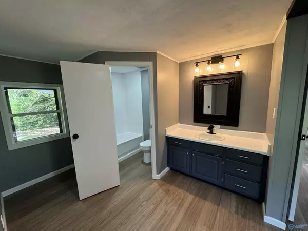 26737 Hwy 79, Scottsboro, AL 35768