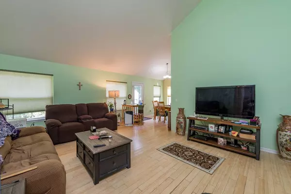 38387 N Manor Avenue, Beach Park, IL 60087