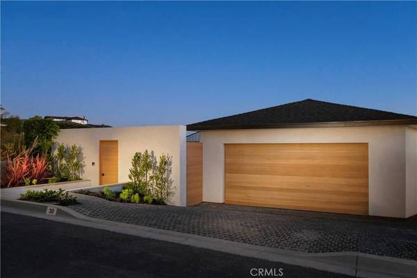 30 S La Senda DR, Laguna Beach, CA 92651