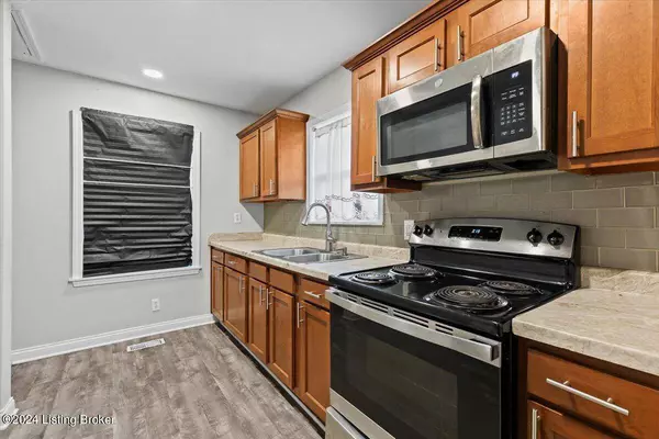 1709 Theresa Ave, Louisville, KY 40216