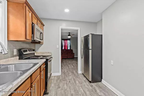 1709 Theresa Ave, Louisville, KY 40216