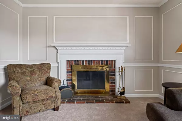 324 TENBY CHASE DR, Delran, NJ 08075