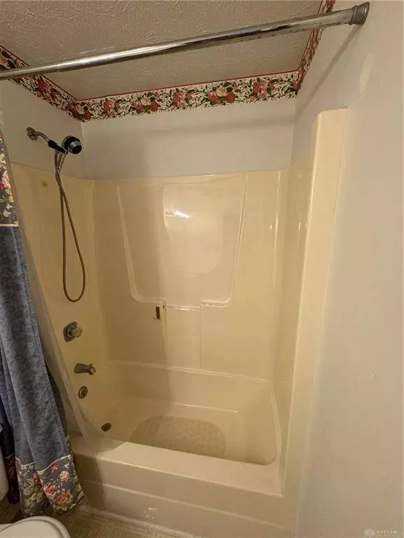 192 Battle Drive, Eaton, OH 45320