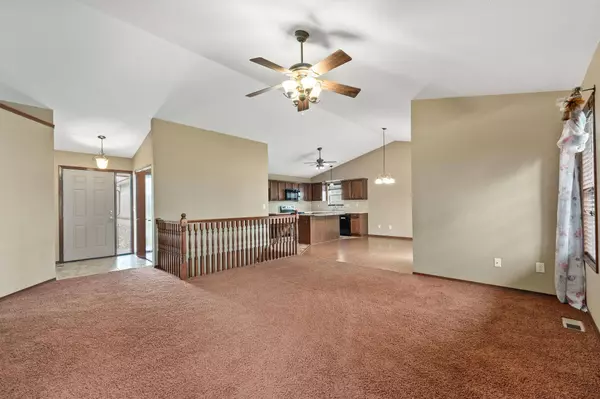 2210 S Wheatland St, Wichita, KS 67235