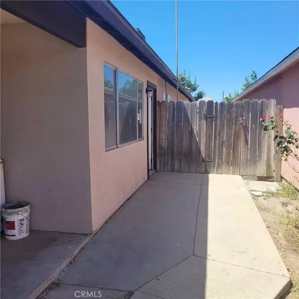 1203 Alila AVE, Delano, CA 93215
