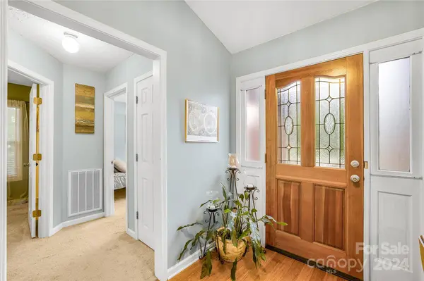 527 Mountview DR, Mocksville, NC 27028