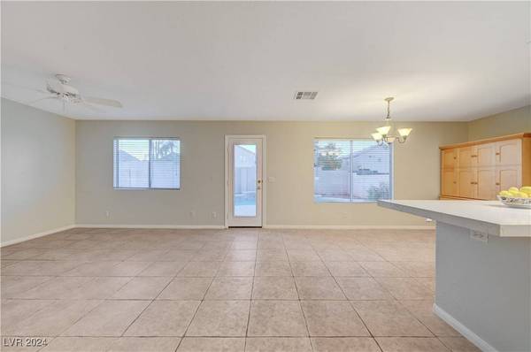 9424 Tall Wood Lane, Las Vegas, NV 89129