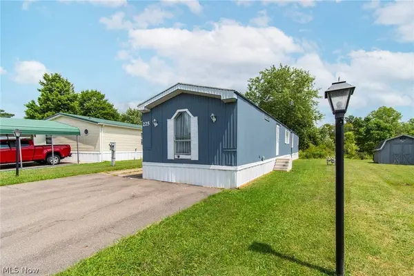 12205 Goshen RD #225, Salem, OH 44460