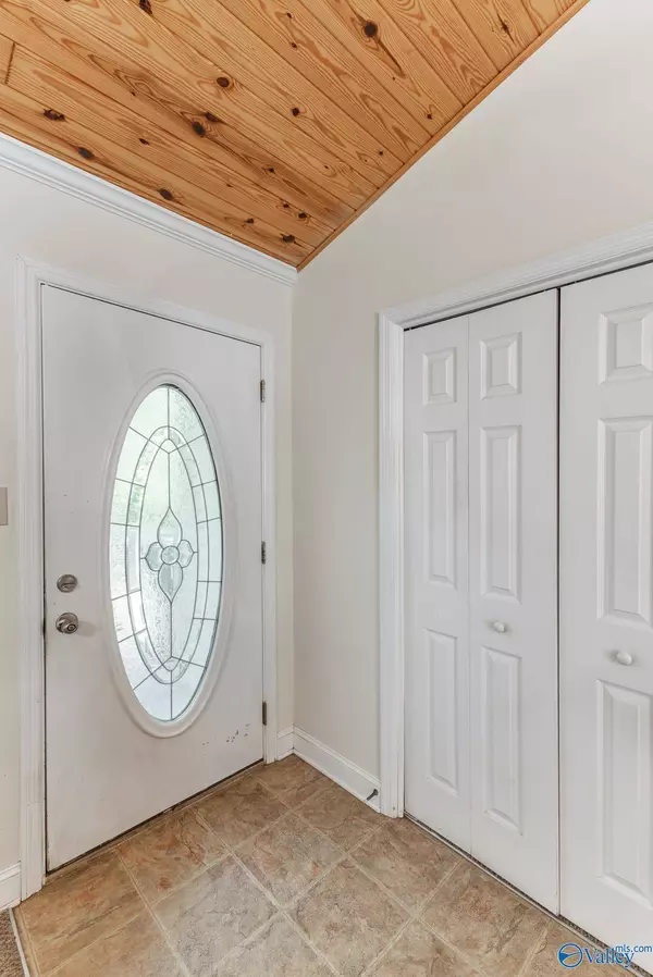 423 Henderson Road, Decatur, AL 35603