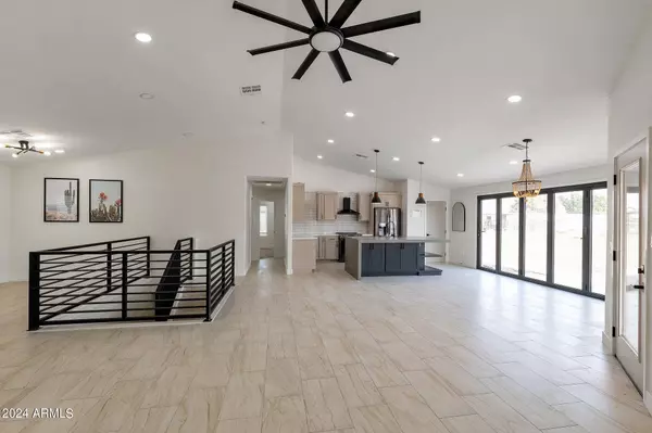 19107 E SUNNYDALE Drive, Queen Creek, AZ 85142