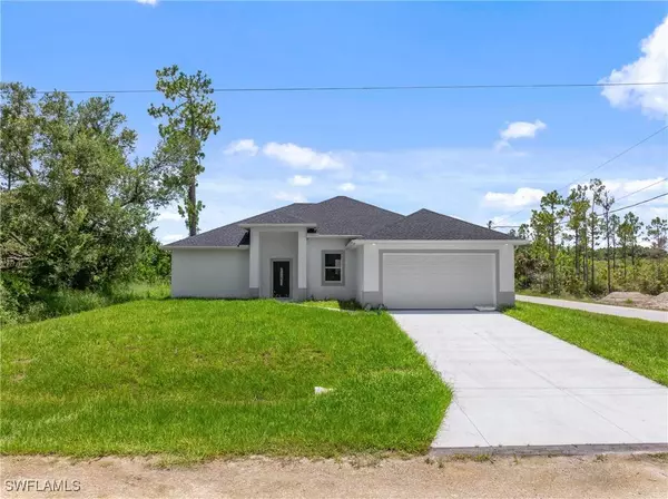 3219 32nd ST W, Lehigh Acres, FL 33971