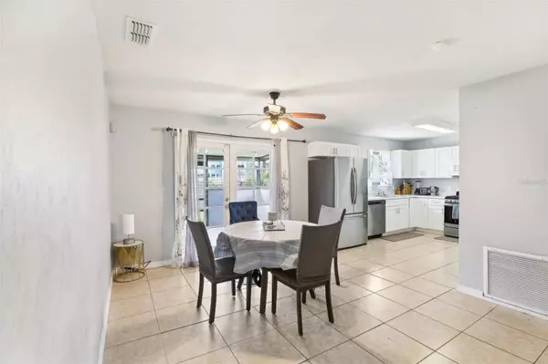 811 KOTTLE CIR S, Daytona Beach, FL 32114