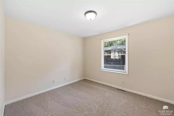 2028 Green AVE, Manhattan, KS 66502