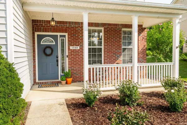 1542 W Meeting House Lane, Bloomington, IN 47403