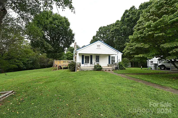 214 Whitnel PL SW, Lenoir, NC 28645