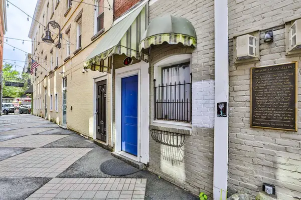 4 Dean AVE #2, Manchester, NH 03101