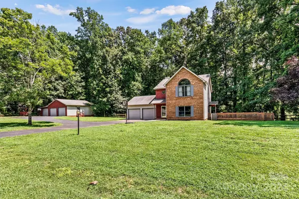 1836 Wellington AVE, Newton, NC 28658