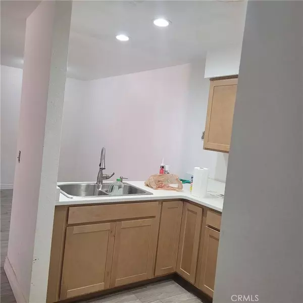 1203 Alila AVE, Delano, CA 93215