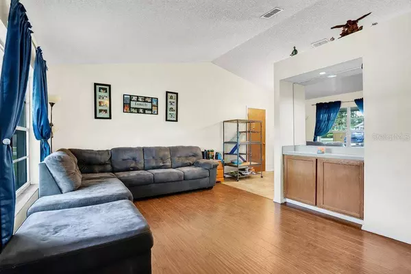 500 SHOPES PL, Deland, FL 32724