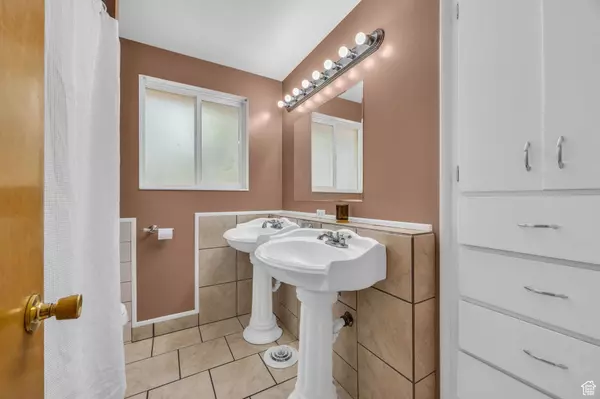 2440 N 490 W, Layton, UT 84041