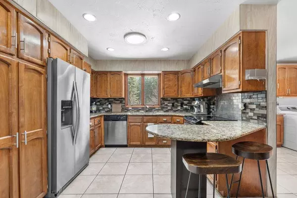 17919 N Thompson Creek Rd, Newman Lake, WA 99025