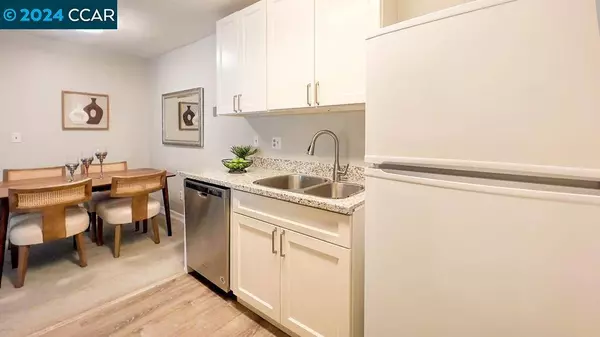 1505 Kirker Pass Rd #252, Concord, CA 94521