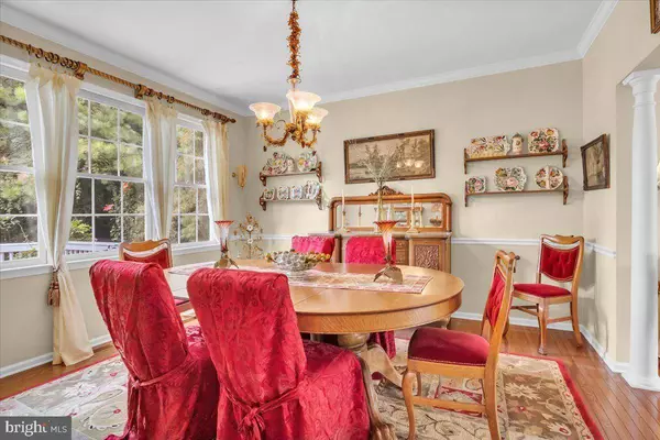 16 REGENCY DR, Voorhees, NJ 08043