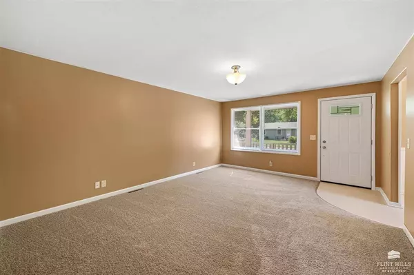 2028 Green AVE, Manhattan, KS 66502