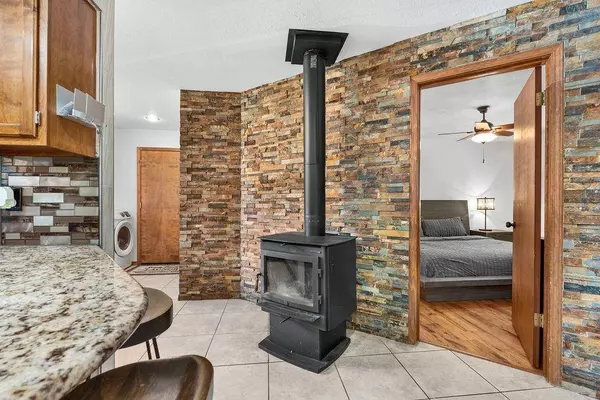 17919 N Thompson Creek Rd, Newman Lake, WA 99025