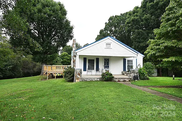 214 Whitnel PL SW, Lenoir, NC 28645