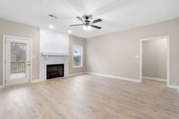 265 Wesson Dr, Clarksville, TN 37043