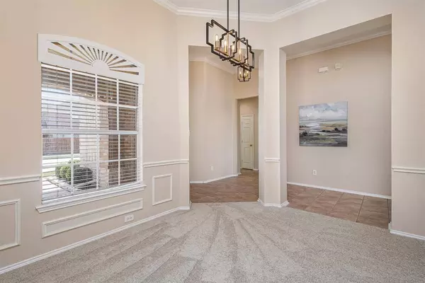 8805 Edinburgh Lane, Rowlett, TX 75089