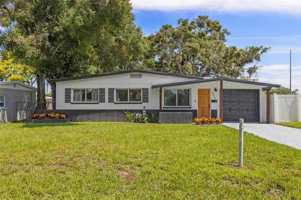 2321 42ND AVE N, Saint Petersburg, FL 33714