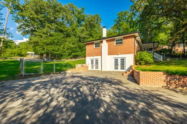 6 Warren Ln, Rossville, GA 30741