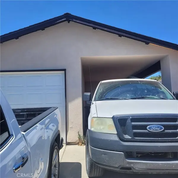 1203 Alila AVE, Delano, CA 93215