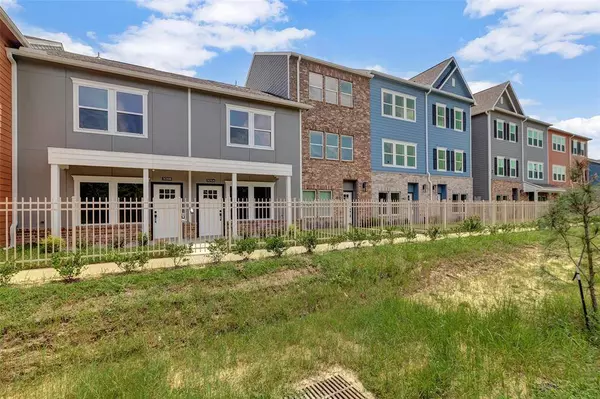 5262 Ella #306 A/B, Houston, TX 77018