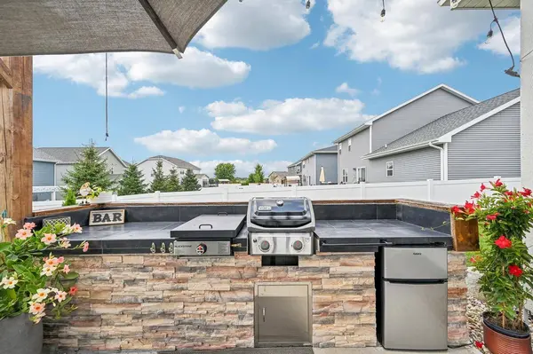 927 Skylark Lane, Deforest, WI 53532