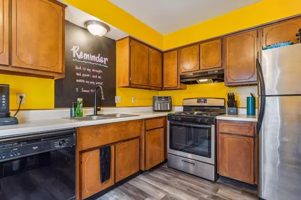 1595 Mcnaughten Road, Columbus, OH 43232