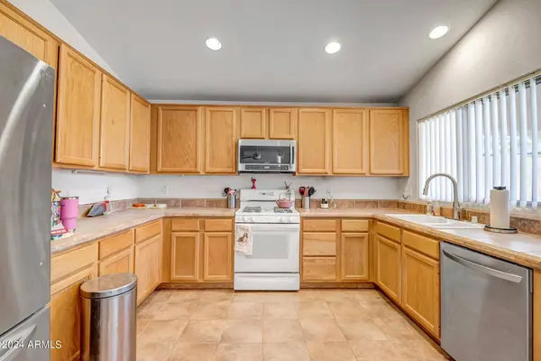 4443 E THORN TREE Drive, Cave Creek, AZ 85331