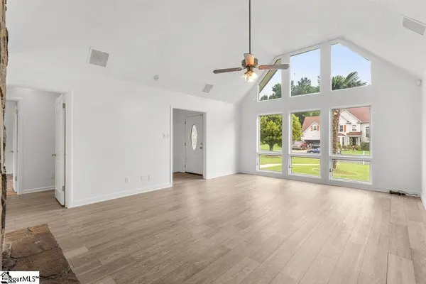 102 Stratford Road, Moore, SC 29369-9342