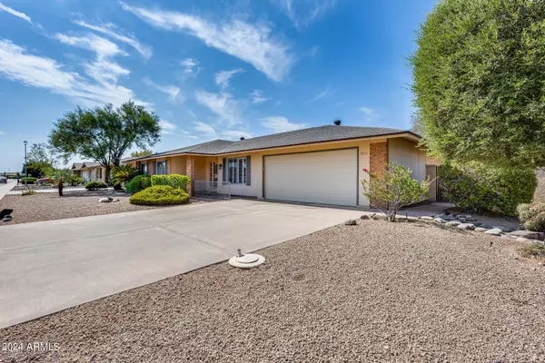 9731 W TERRACE Lane, Sun City, AZ 85373