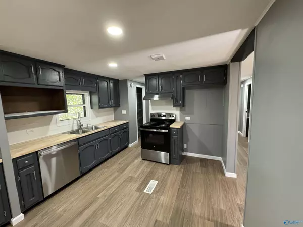 26737 Hwy 79, Scottsboro, AL 35768