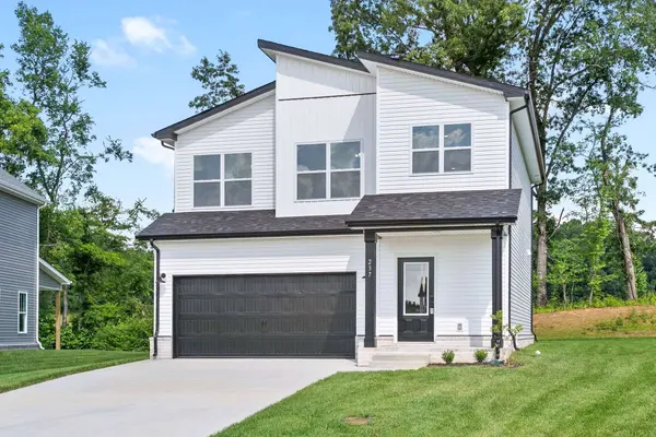 205 Wesson Dr, Clarksville, TN 37043