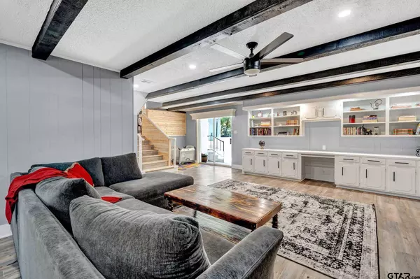 804 Willow Blvd, Gladewater, TX 75647