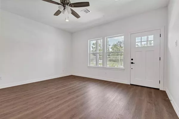 5262 Ella #306 A/B, Houston, TX 77018