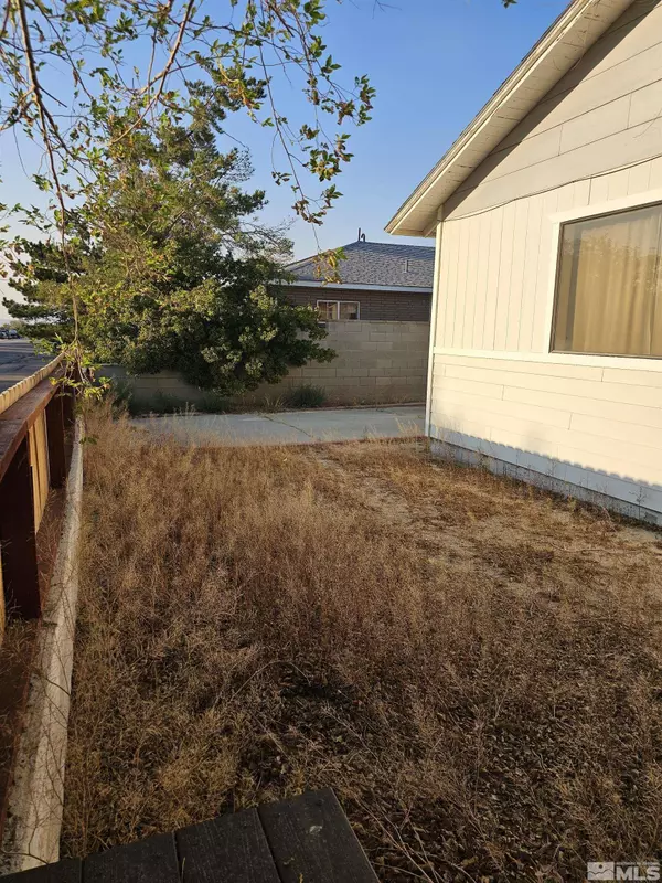 744 A St, Hawthorne, NV 89415