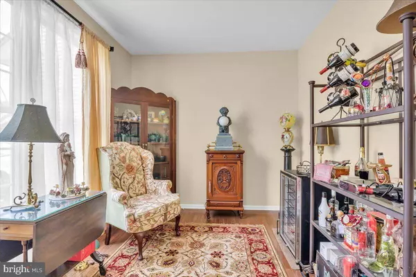 16 REGENCY DR, Voorhees, NJ 08043