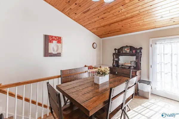 423 Henderson Road, Decatur, AL 35603